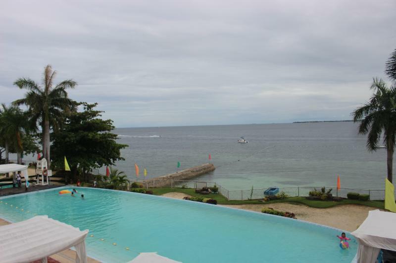 Vista Mar Beach Resort And Country Club Lapu-Lapu City Esterno foto